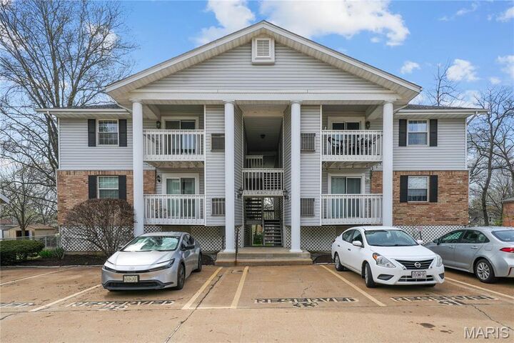 621 S Kirkwood Road 300  Kirkwood MO 63122 photo