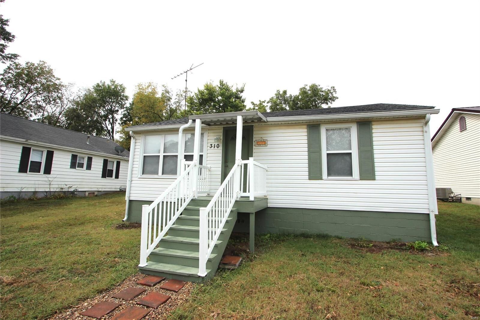 Property Photo: 310 2nd Street MO 63601