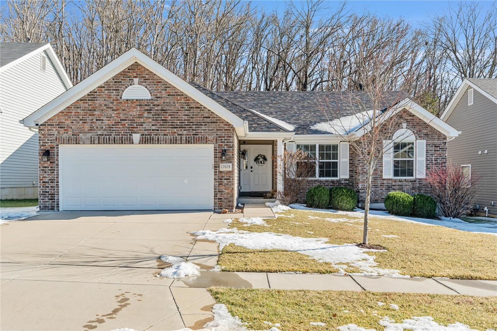 Property Photo: 17678 Trailmark Court MO 63025