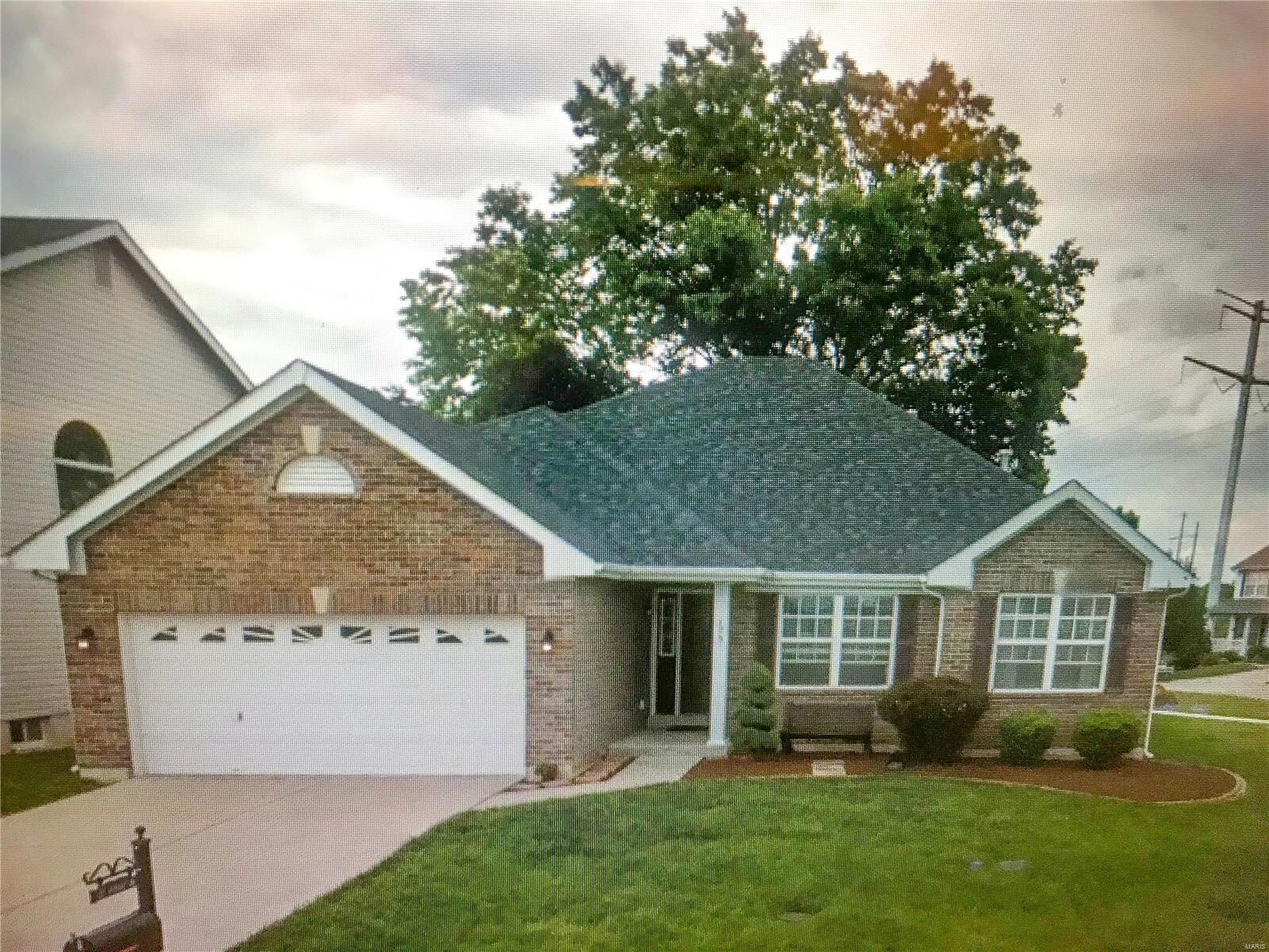 Property Photo:  175 Roxbury  MO 63366