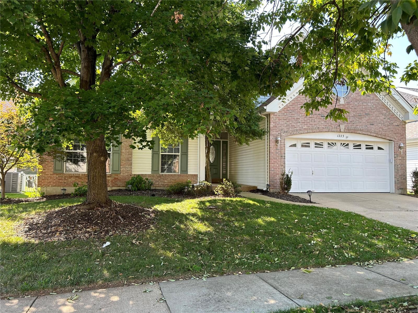 Property Photo: 1223 Bedford Falls Court MO 63021