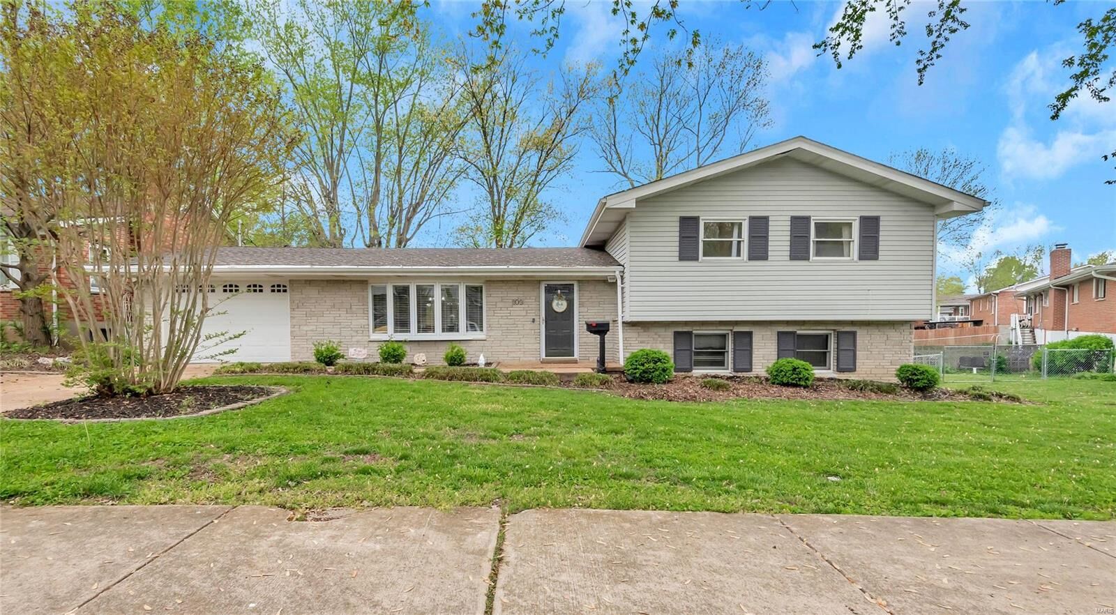 Property Photo: 109 Virginia Avenue MO 63019