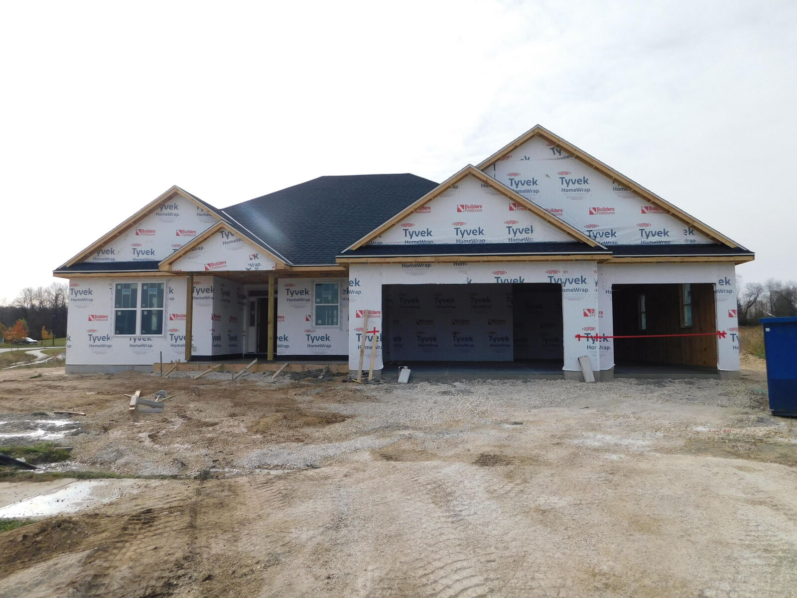 Property Photo:  285 Mulberry Ln  WI 53024 