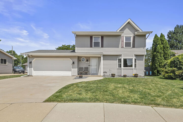 9332 Grayce Dr  Sturtevant WI 53177 photo