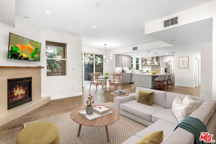 1248 N Laurel Avenue 103  Los Angeles CA 90046 photo