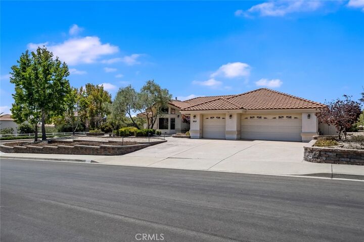 Property Photo:  840 Via Bandolero  CA 93420 