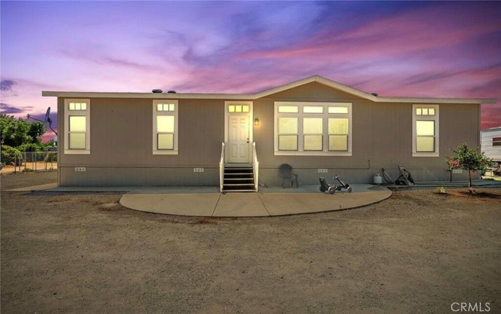 Property Photo:  18583 Seaton Avenue  CA 92570 