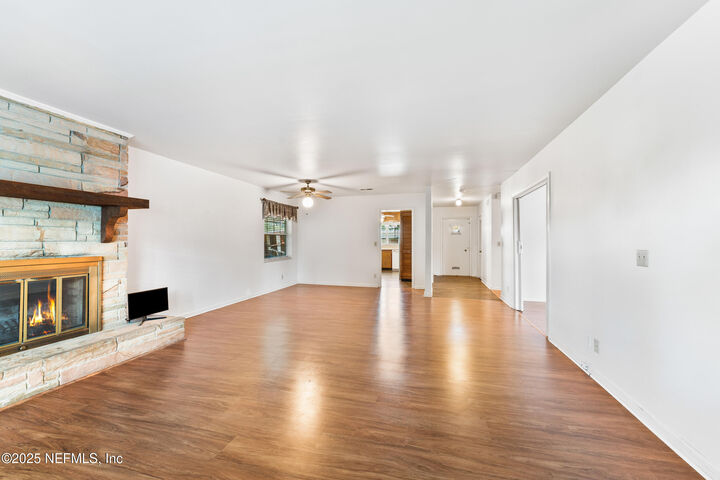 Property Photo: 7816 Wildwood Road FL 32211