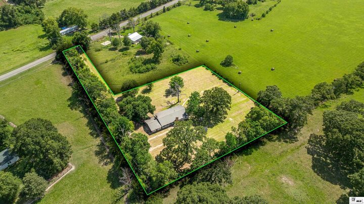 Property Photo: 1318 Highway 130 LA 71295