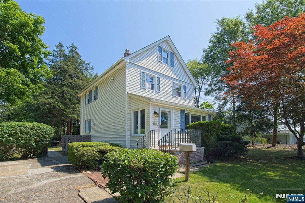 830 Soldier Hill Road  Emerson NJ 07630 photo