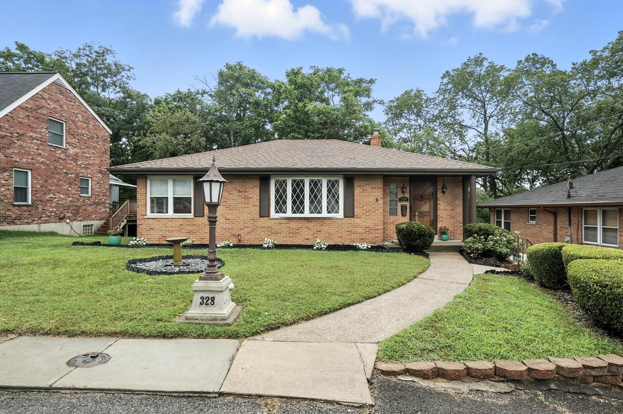 Property Photo:  328 Locust Lane  KY 41073 
