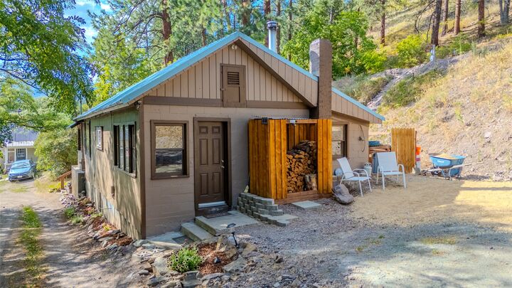 Property Photo: 107 5th Street MT 59820