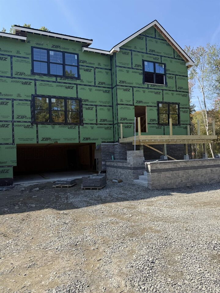 Property Photo: 103 Rockingham Road NH 03053