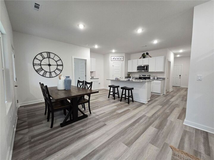 Property Photo: 512 Greer Street AR 72751