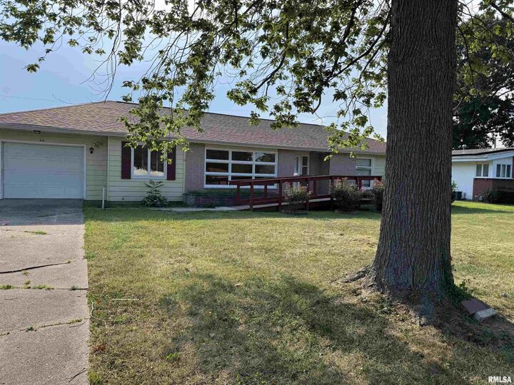 Property Photo:  915 S Broadway Street  IL 60804 