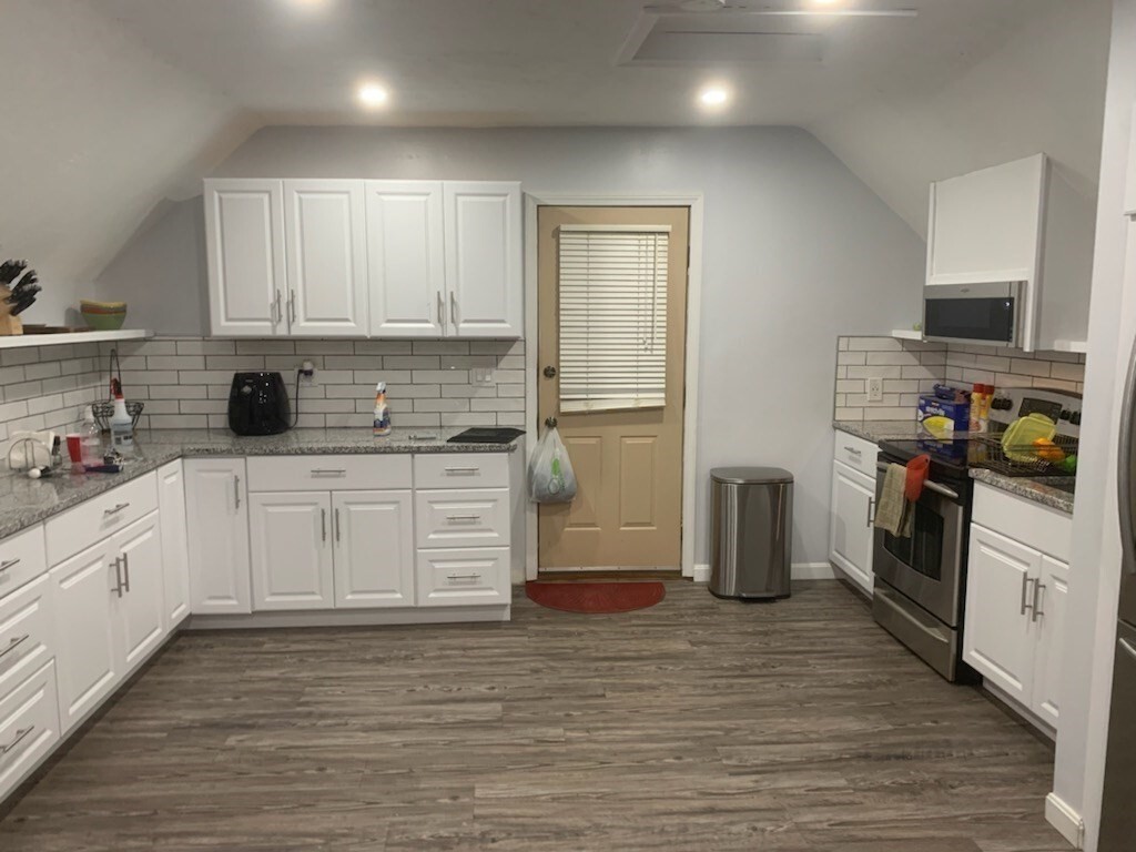 Property Photo: 174 Porter St 2 MA 02072