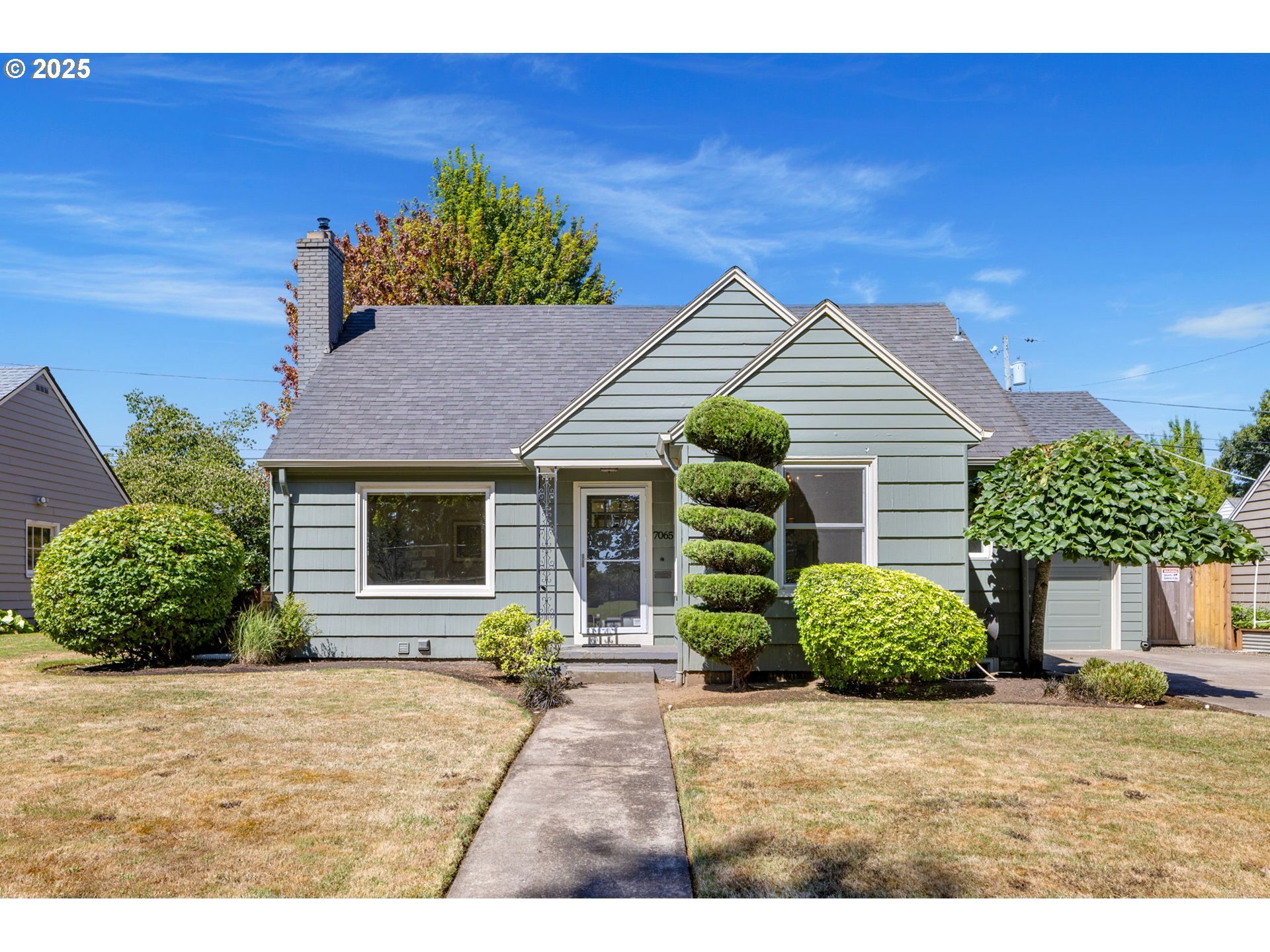 7065 N Woolsey Ave  Portland OR 97203 photo