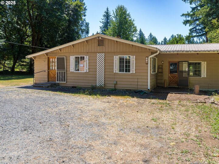 Property Photo:  32 Laurel Ln  WA 98671 
