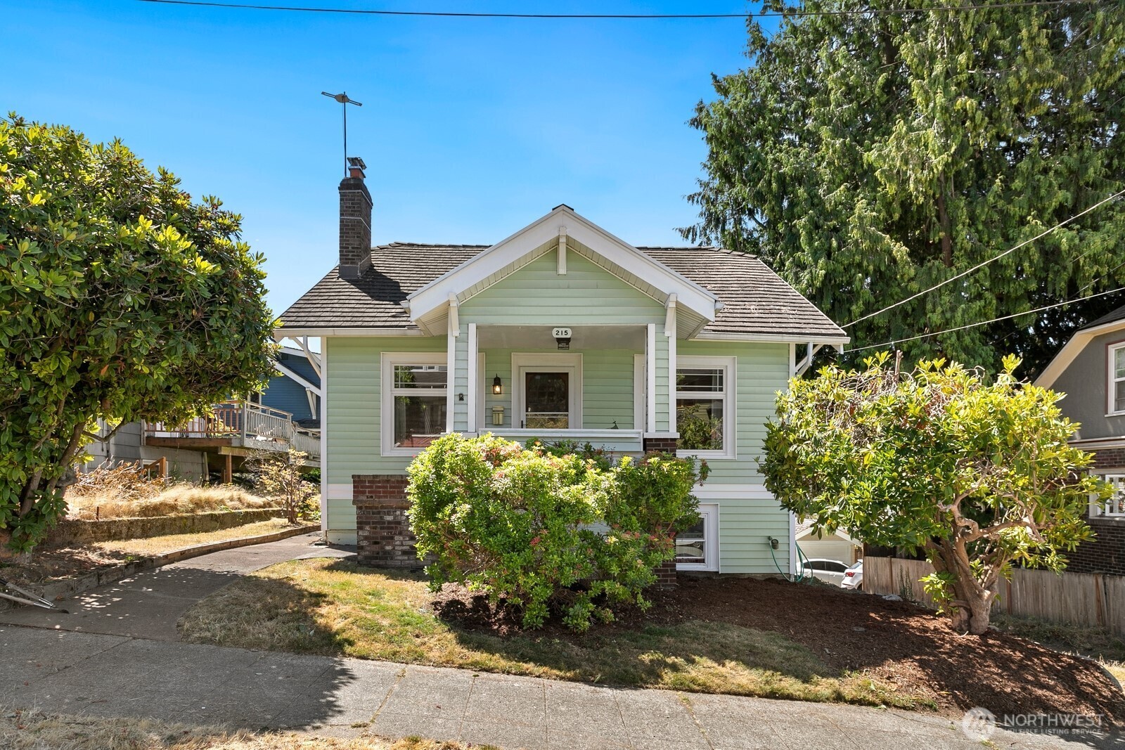 215  NE 58th St  Seattle WA 98103 photo