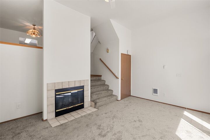 Property Photo:  16424  Spruce Way C6  WA 98037 