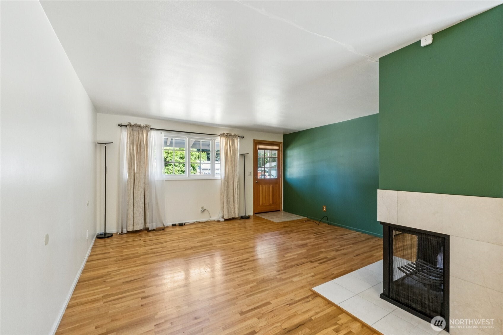 Property Photo: 17511 62nd Ave W WA 98037