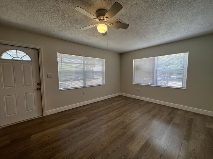 Property Photo: 1601 N 18th Street FL 34950