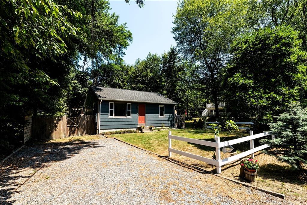 Property Photo:  10 Ship Street  RI 02835 