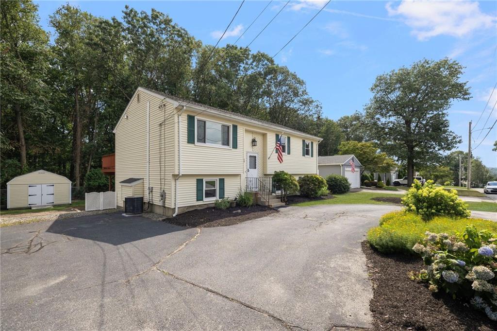 40 Rockcrest Drive  Cranston RI 02920 photo