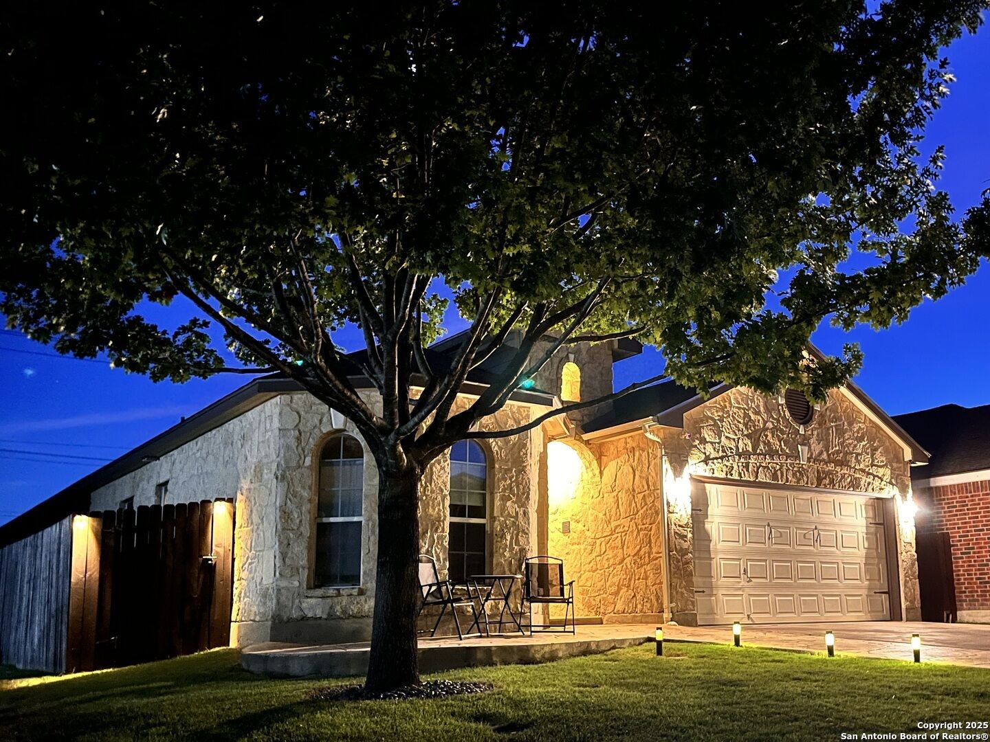 Property Photo:  9806 Cochem Path  TX 78023 
