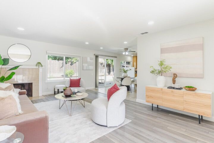 Property Photo:  4898 Rue Bordeaux  CA 95136 