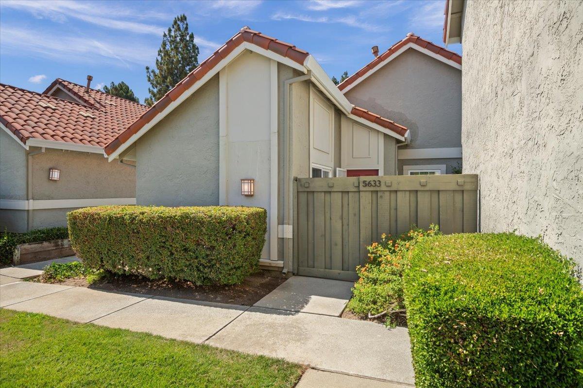 Property Photo:  5633 Strawflower Lane  CA 95118 