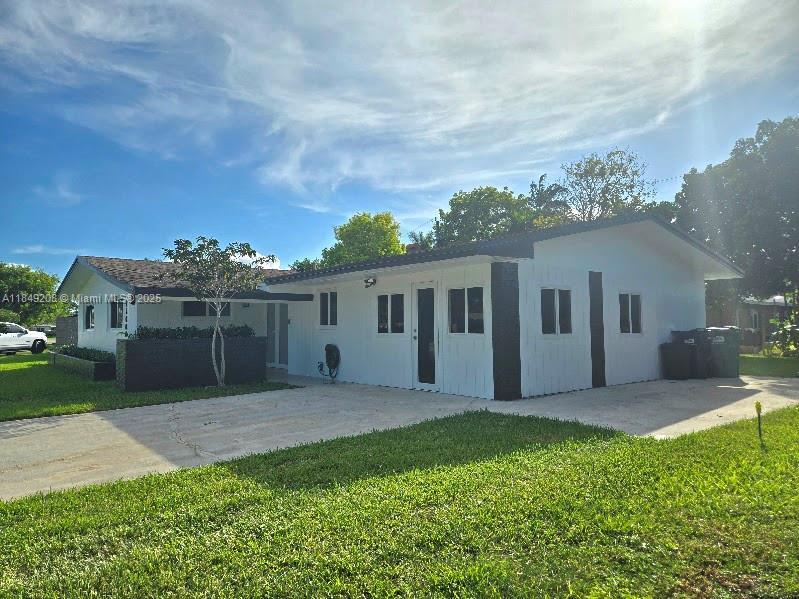 Property Photo: 19000 Sterling Dr FL 33157
