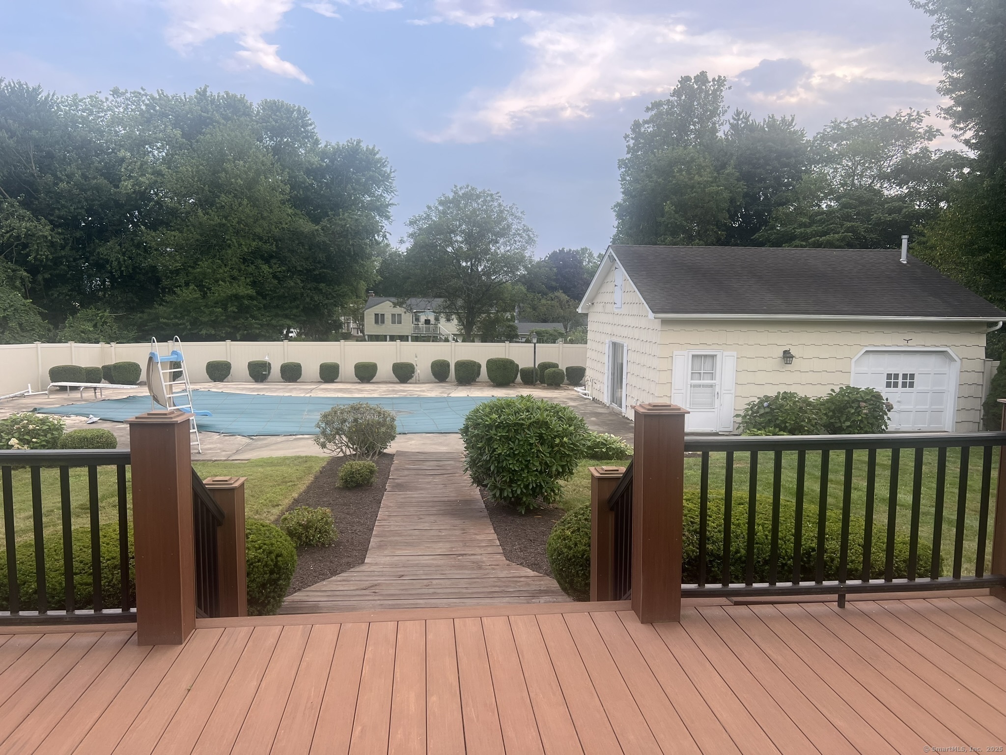 Property Photo: 420 Narrow Lane CT 06477