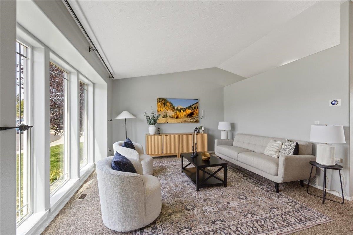Property Photo:  817 S Salish Ct  WA 99224 