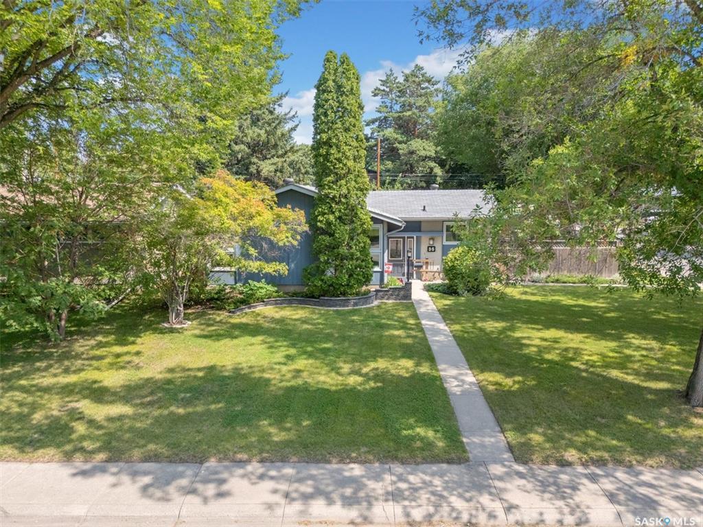 Property Photo: 35 Spinks Drive SK S7H 3W9
