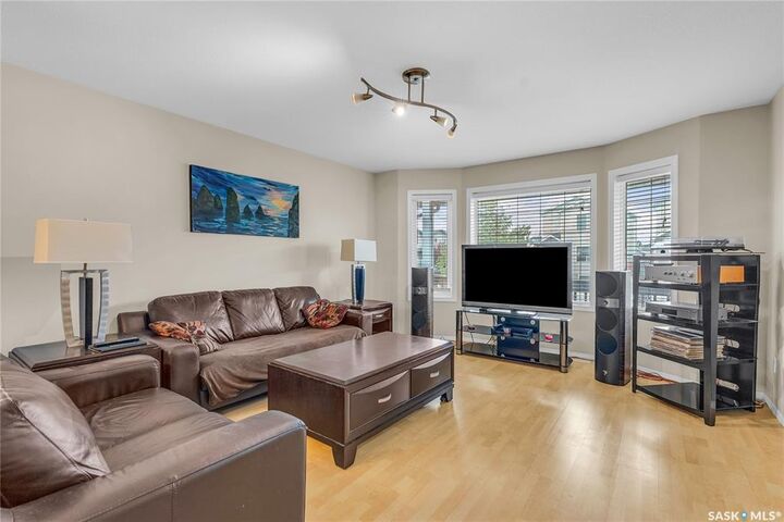 Property Photo: 403 Rutherford Crescent SK S7N 4X7