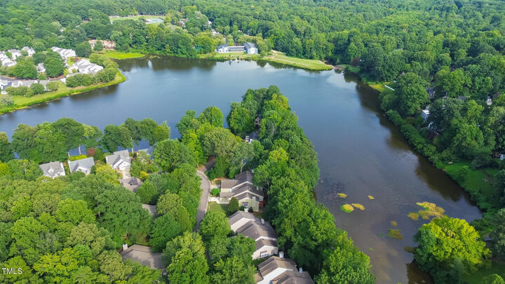 Property Photo:  205 Chimney Rise Drive  NC 27511 
