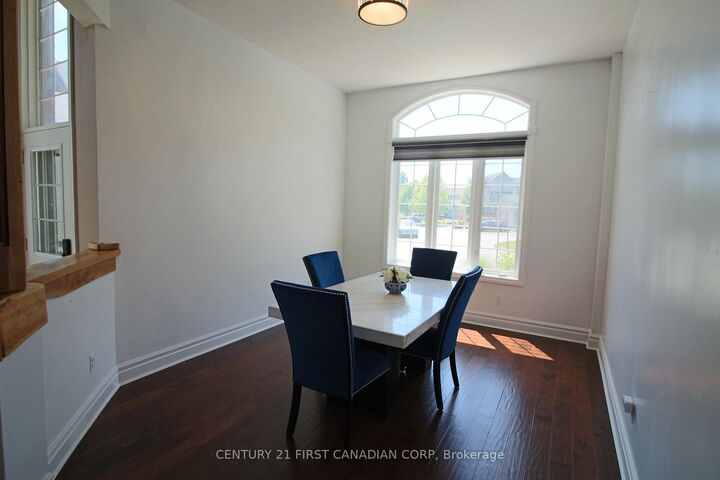 Property Photo:  1052 Loft Court  ON N6G 0J9 