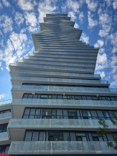 Property Photo:  3900 Confederation Parkway 4104  ON L5B 0K3 