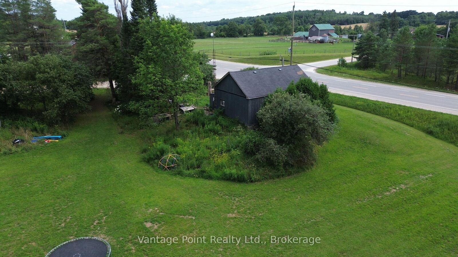 Property Photo: 560335 70 Side Road ON N0C 1H0