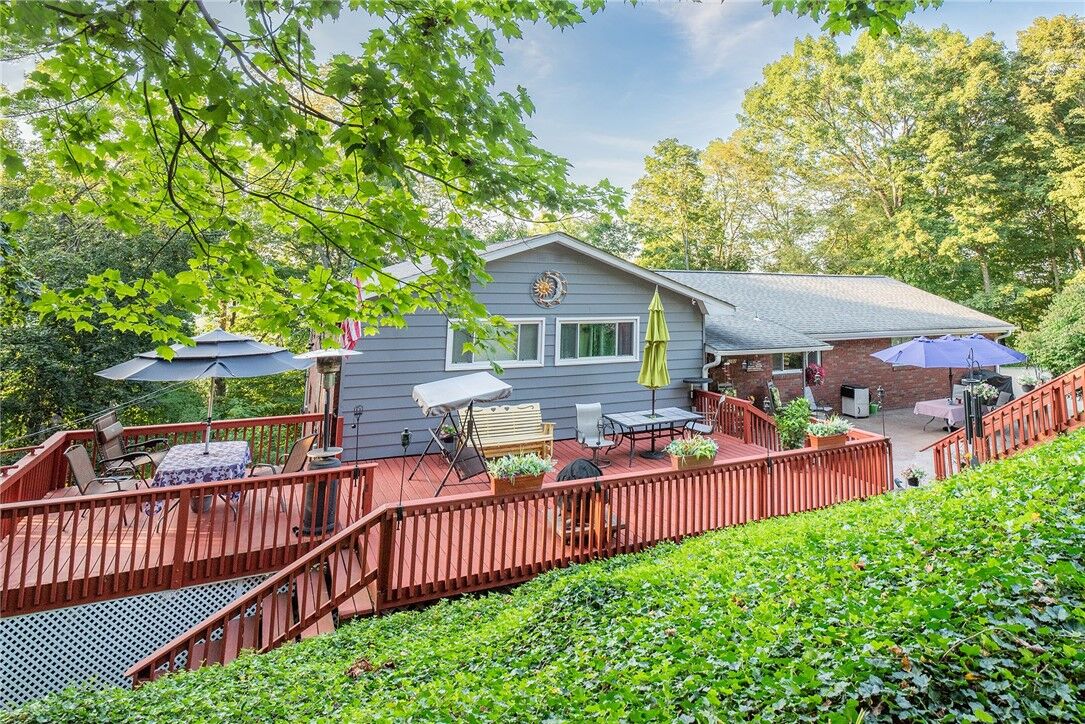 Property Photo: 1182 Connoquenessing Terrace PA 16117