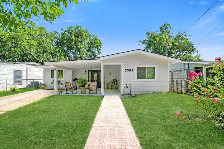 Property Photo: 3308 Bengston Street TX 78702