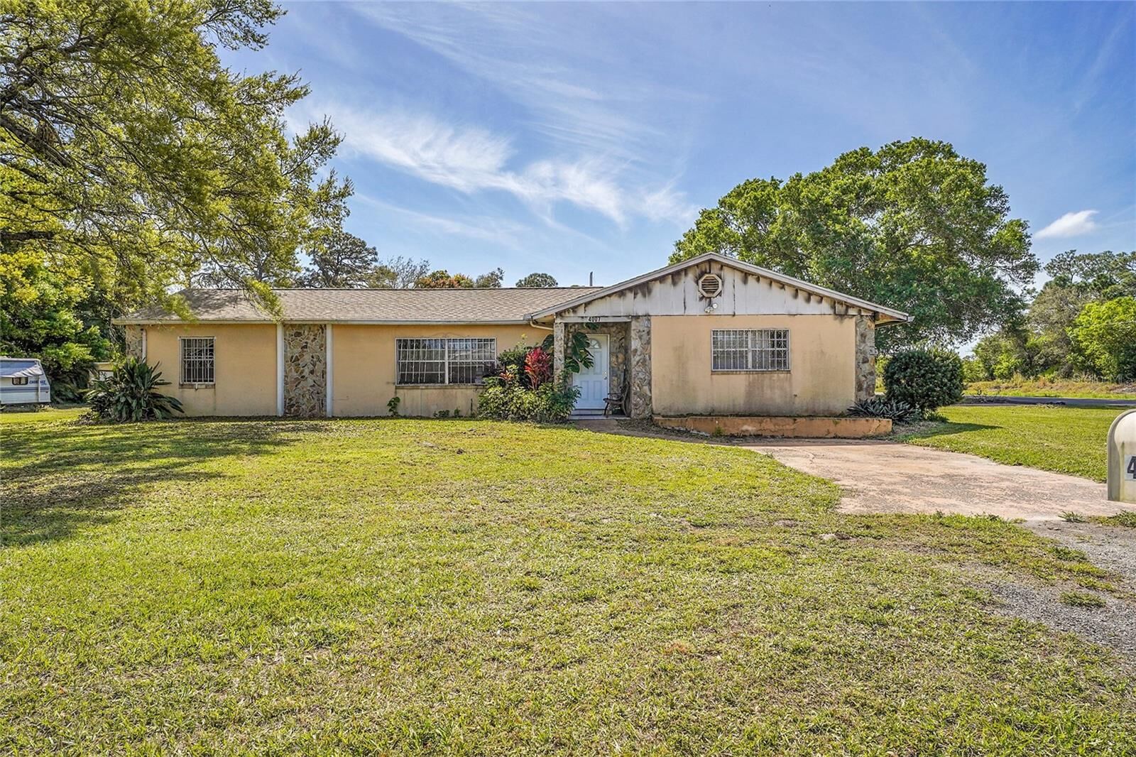 Property Photo: 4007 Avenue M FL 34947