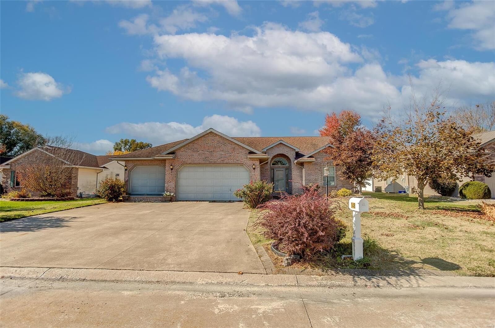 Property Photo: 148 Crestmoor Court IL 62010