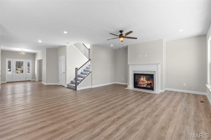 Property Photo: 1 Waterford Ii-E6 Harvest Herit MO 63385