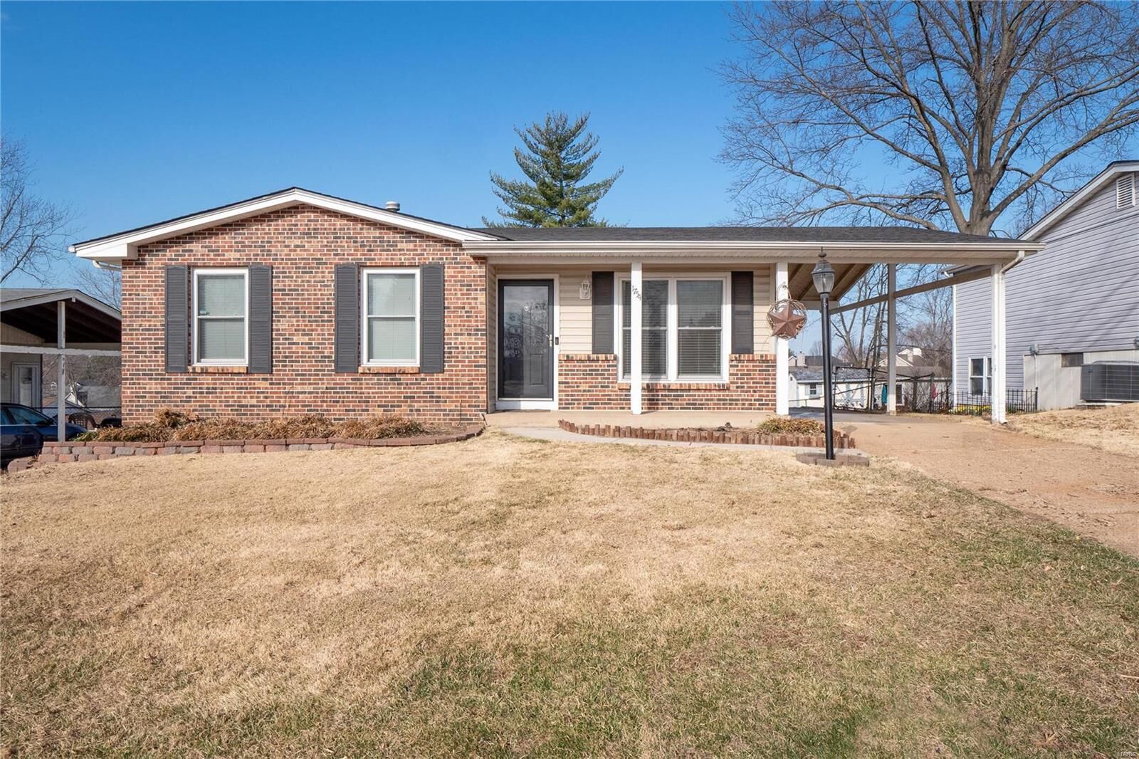 Property Photo: 1754 Valero Lane MO 63026