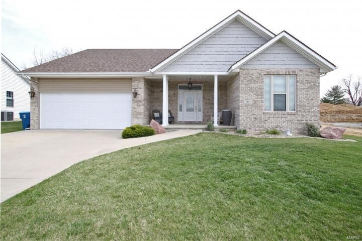 Property Photo: 49 Woodcrest Drive IL 62010