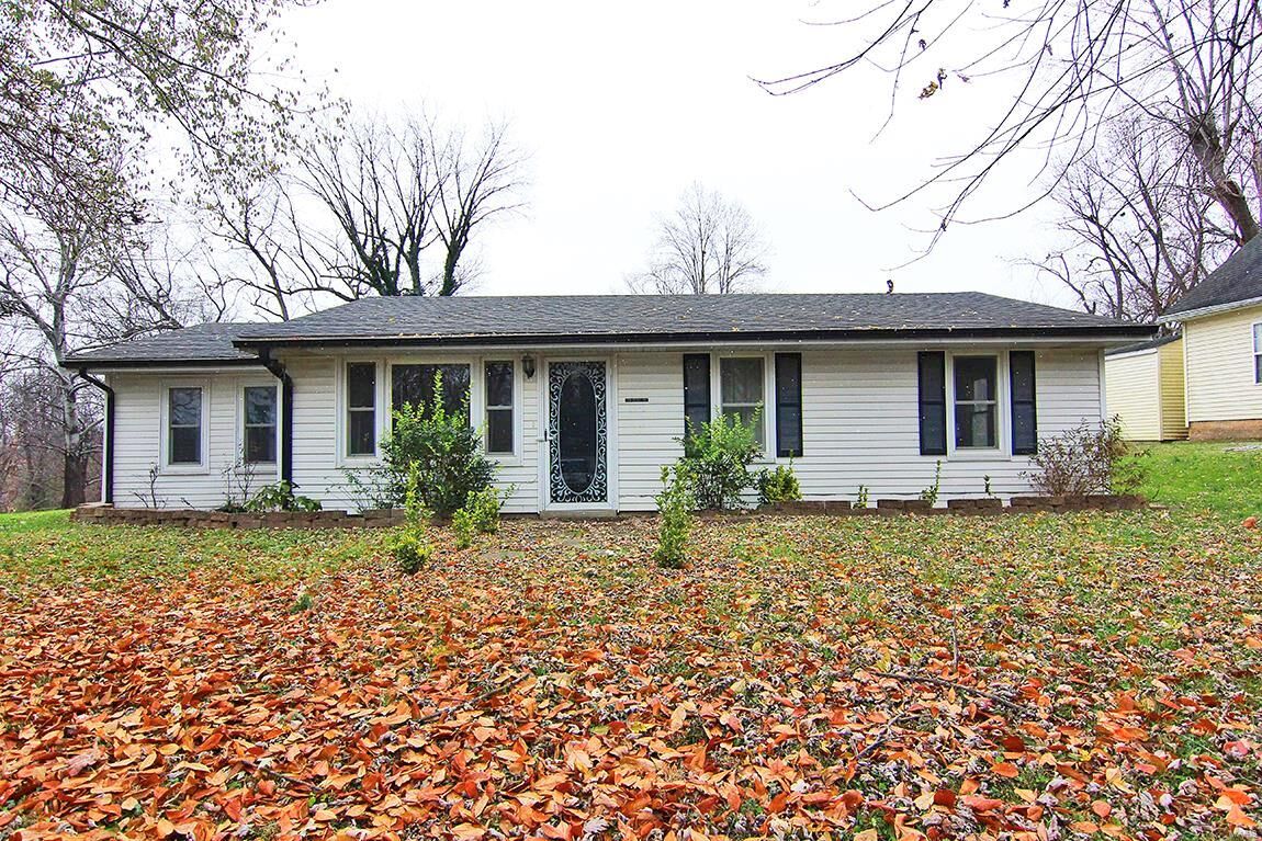 Property Photo:  726 Olive Street  MO 63755 
