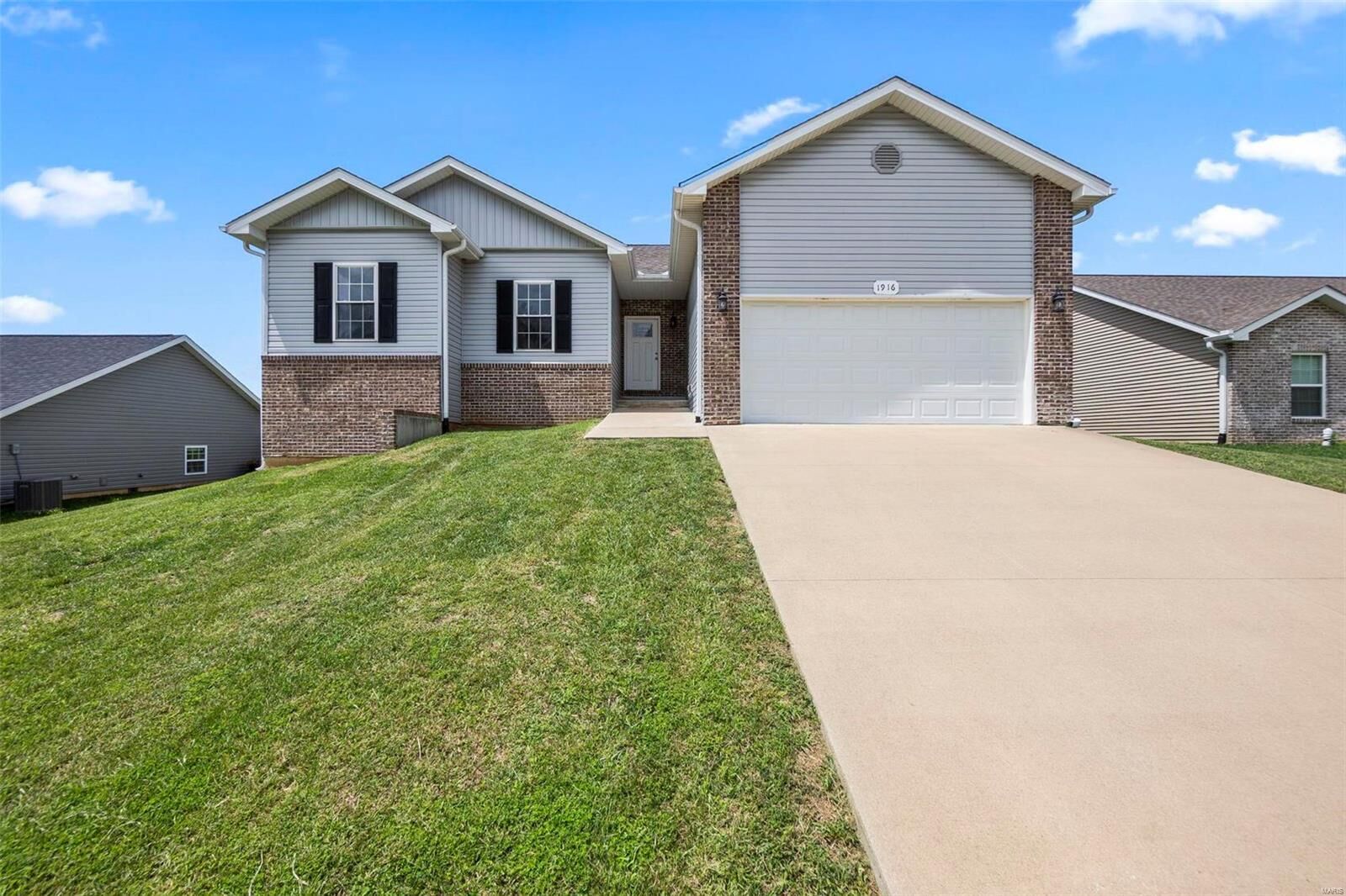 Property Photo:  1916 Eden Way  MO 63701 