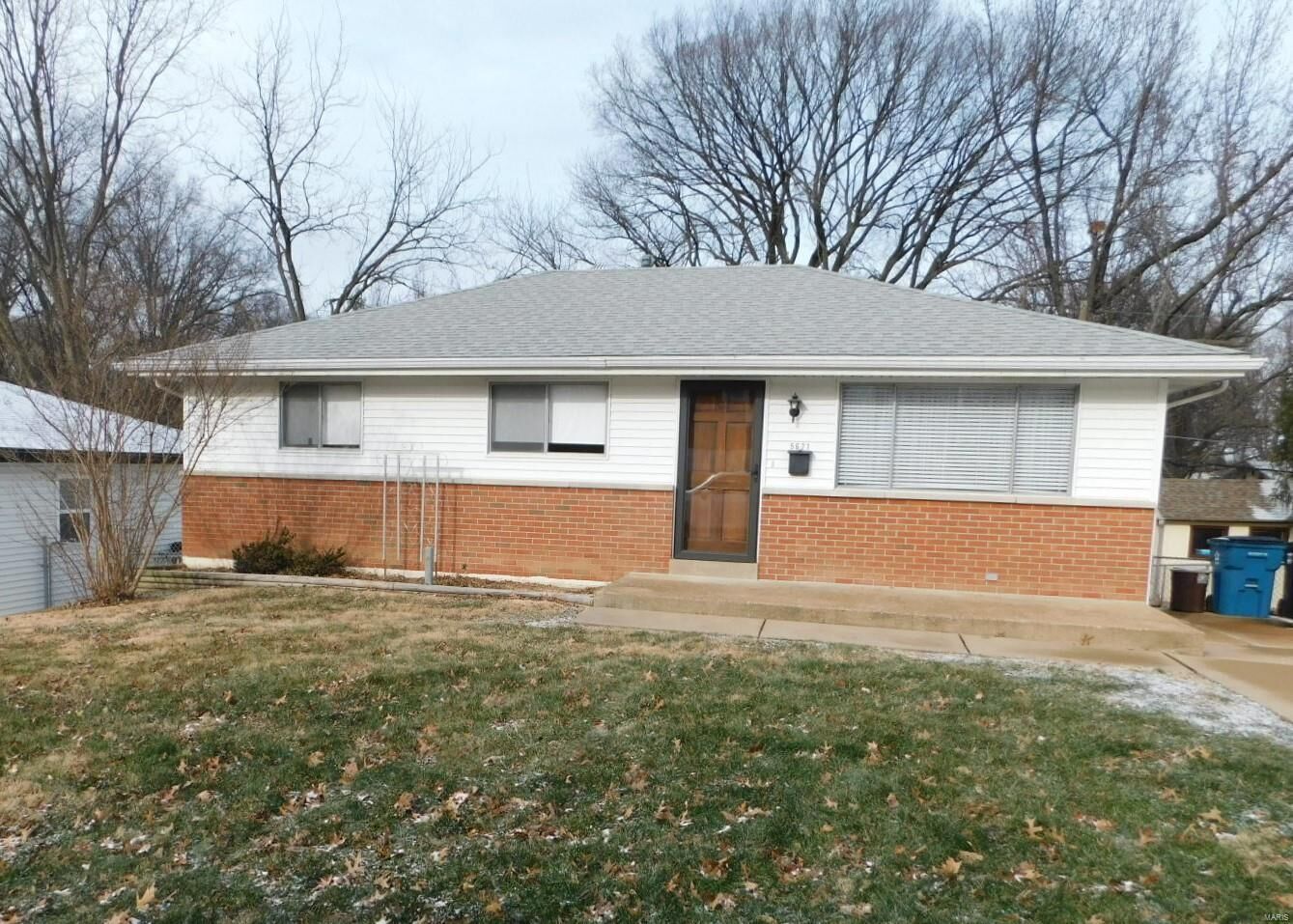 Property Photo: 5621 Welmering Drive MO 63123